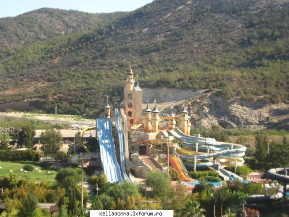 GARDALAND,parcul de distractii numarul 1 in Italia!!! - Asa arata parcul de distractii din - Sa ne relaxam