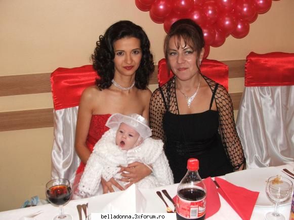 POVESTEA MEA - mama si copilul si nasica (mama e in rosu) - Dispozitii sufletesti