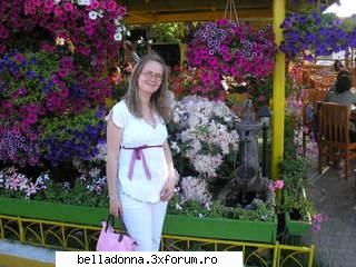 Sa ne cunoastem in imagini - Iata ca aparem si noi in poze: monica si bebe - Sa ne prezentam