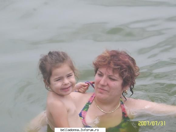 Sa ne cunoastem in imagini - Uitati-ne si pe noi :D - Sa ne prezentam