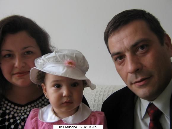 Sa ne cunoastem in imagini - Am venit si noi: mami Renate, bebe Cristiana si - Sa ne prezentam
